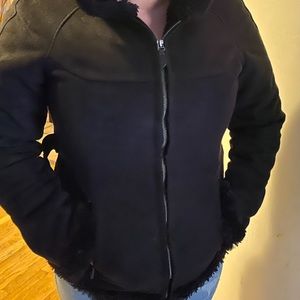 Jones New York jacket in black with fur trim